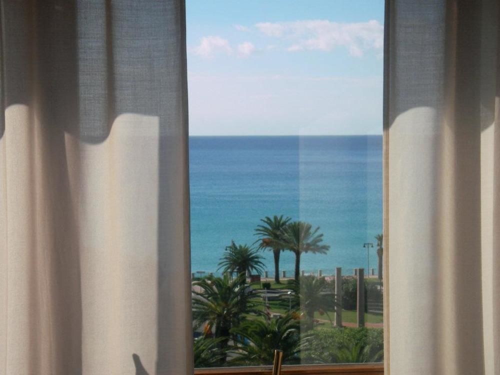 Hotel Mediterraneo โรเชลลา ยอนีกา ภายนอก รูปภาพ